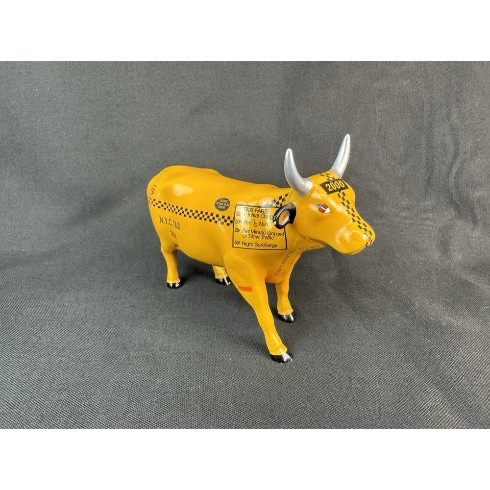 Vintage 2000 Cow Parade NYC New York City Taxi Cow Collectable Figurine